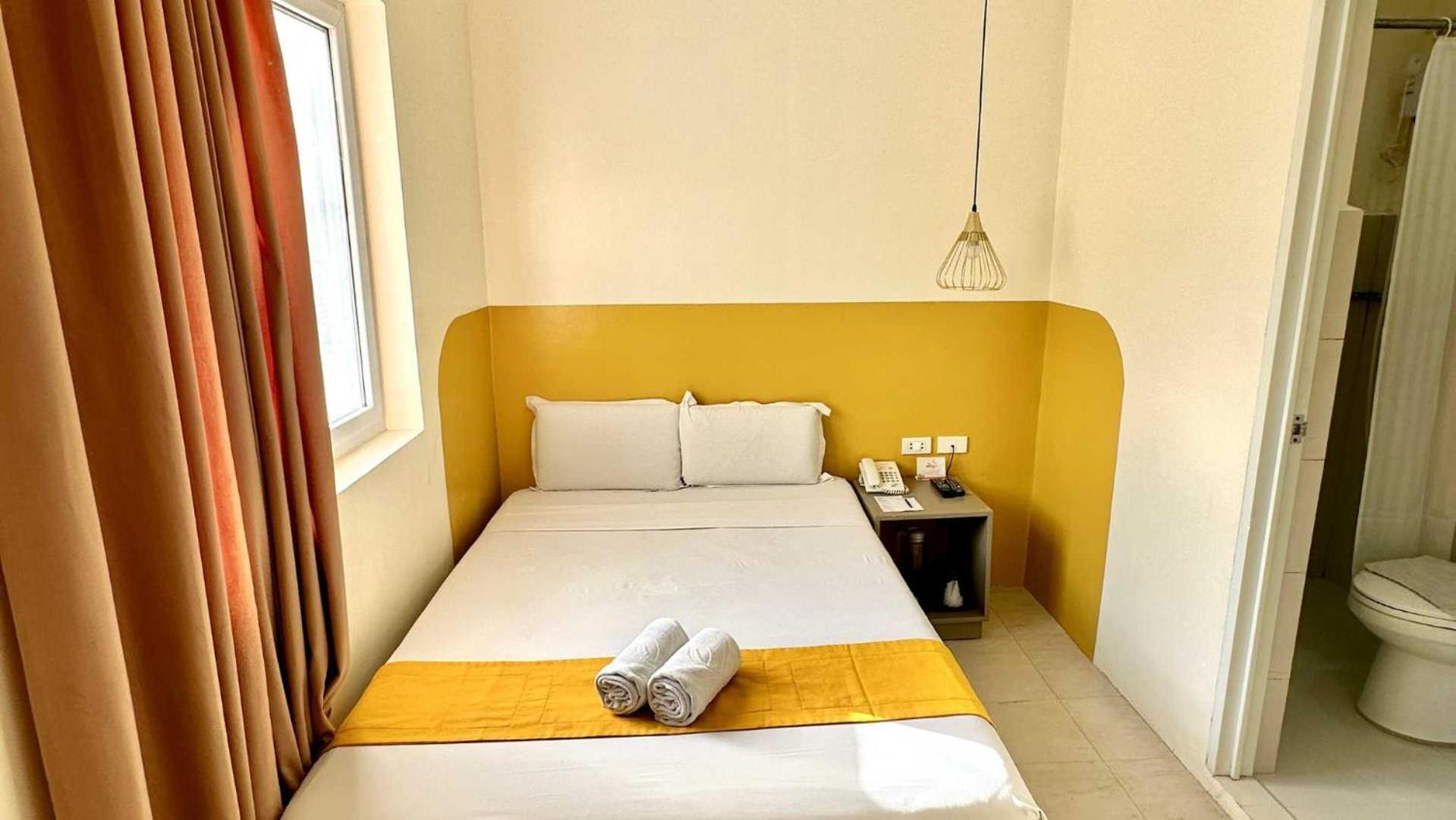 Travelbee Capitol Inn Cebu Ngoại thất bức ảnh